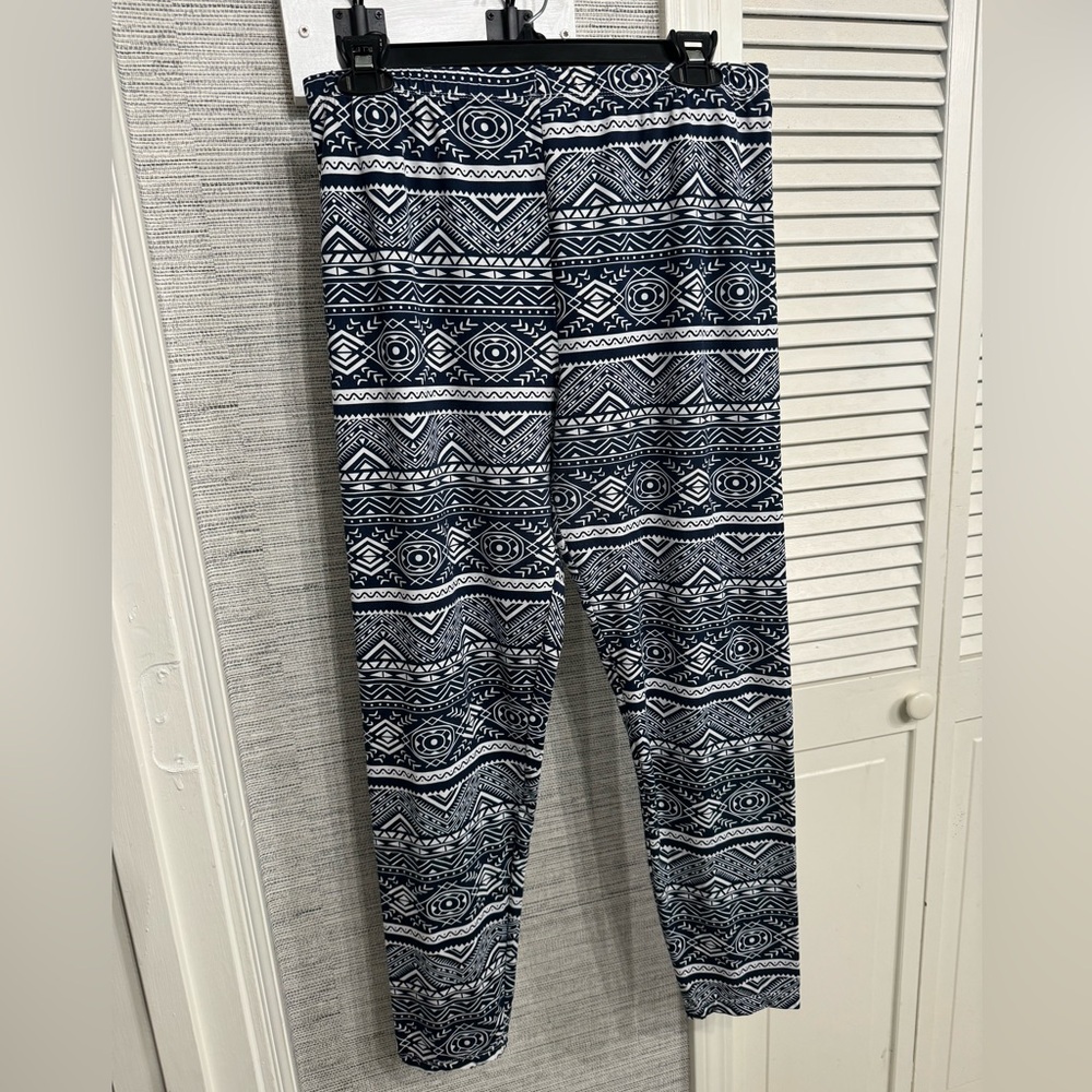 Navy/White Print Leggings - Size XL
